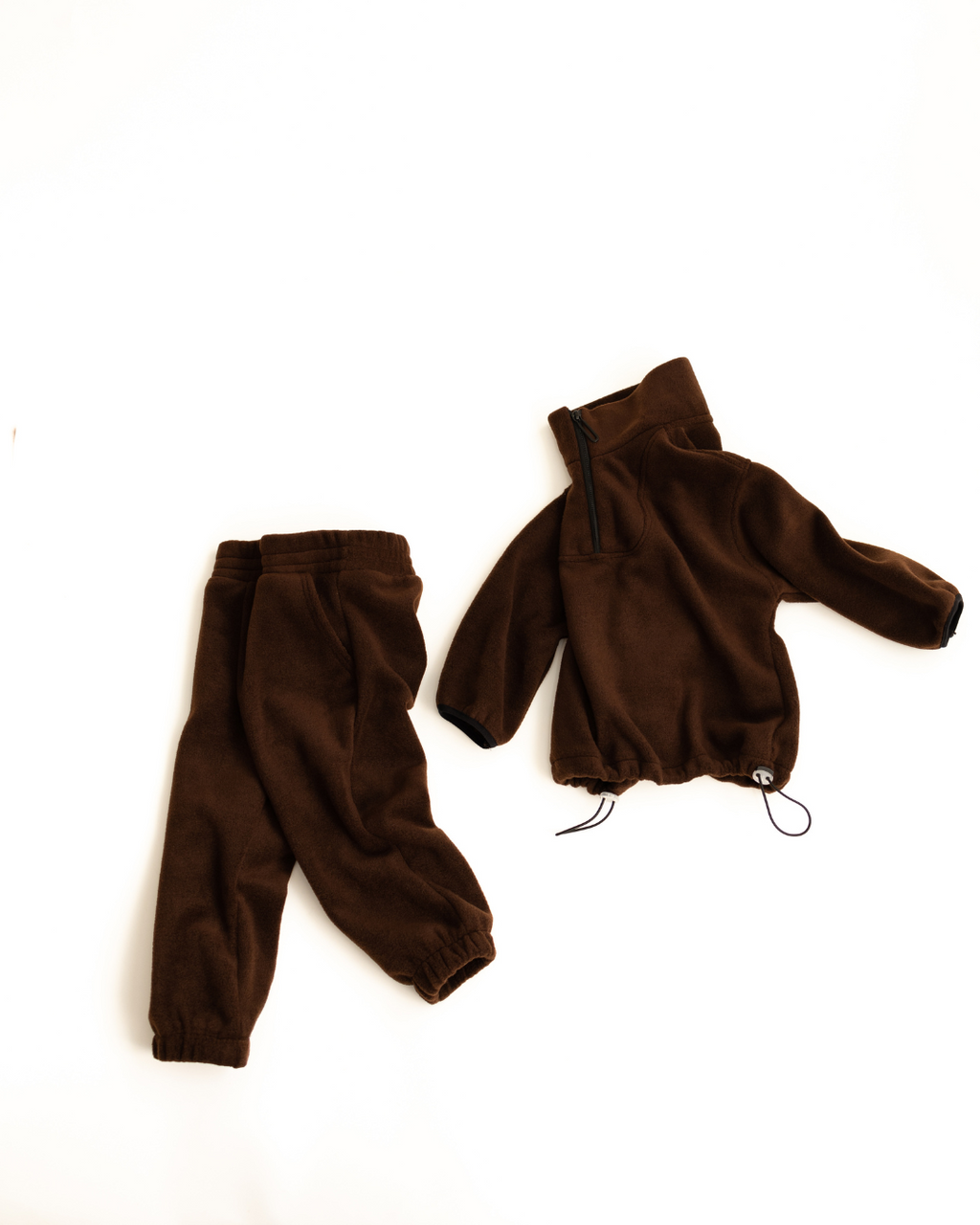 Brown fleece set for kids by Alwair Kids with pullover and pants