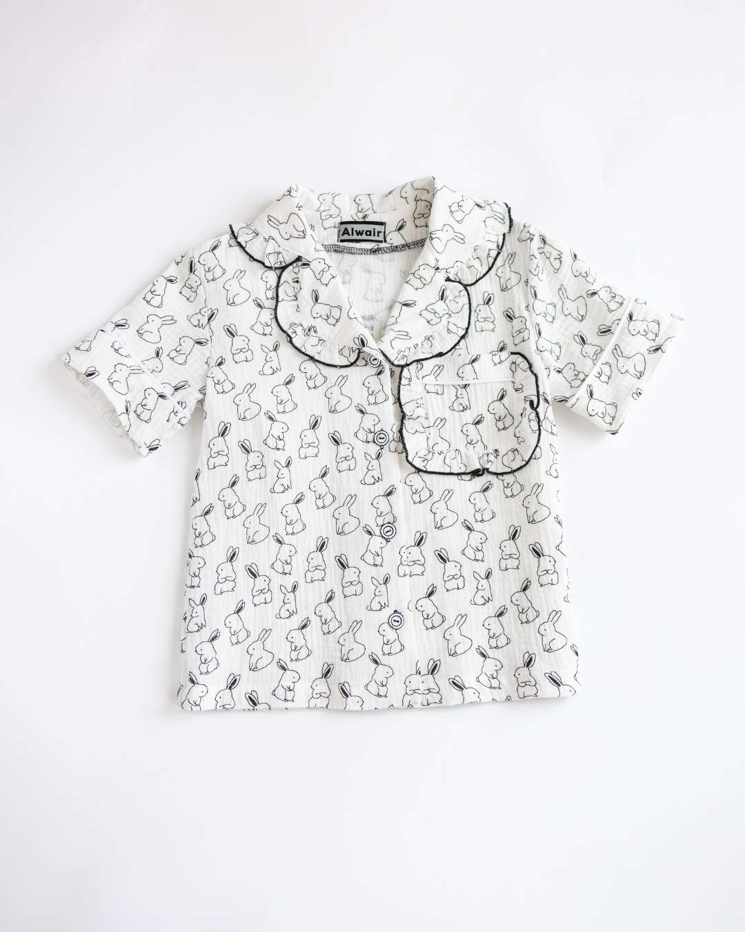 Short-sleeve muslin pajama top for girls with frill collar and bunny print
