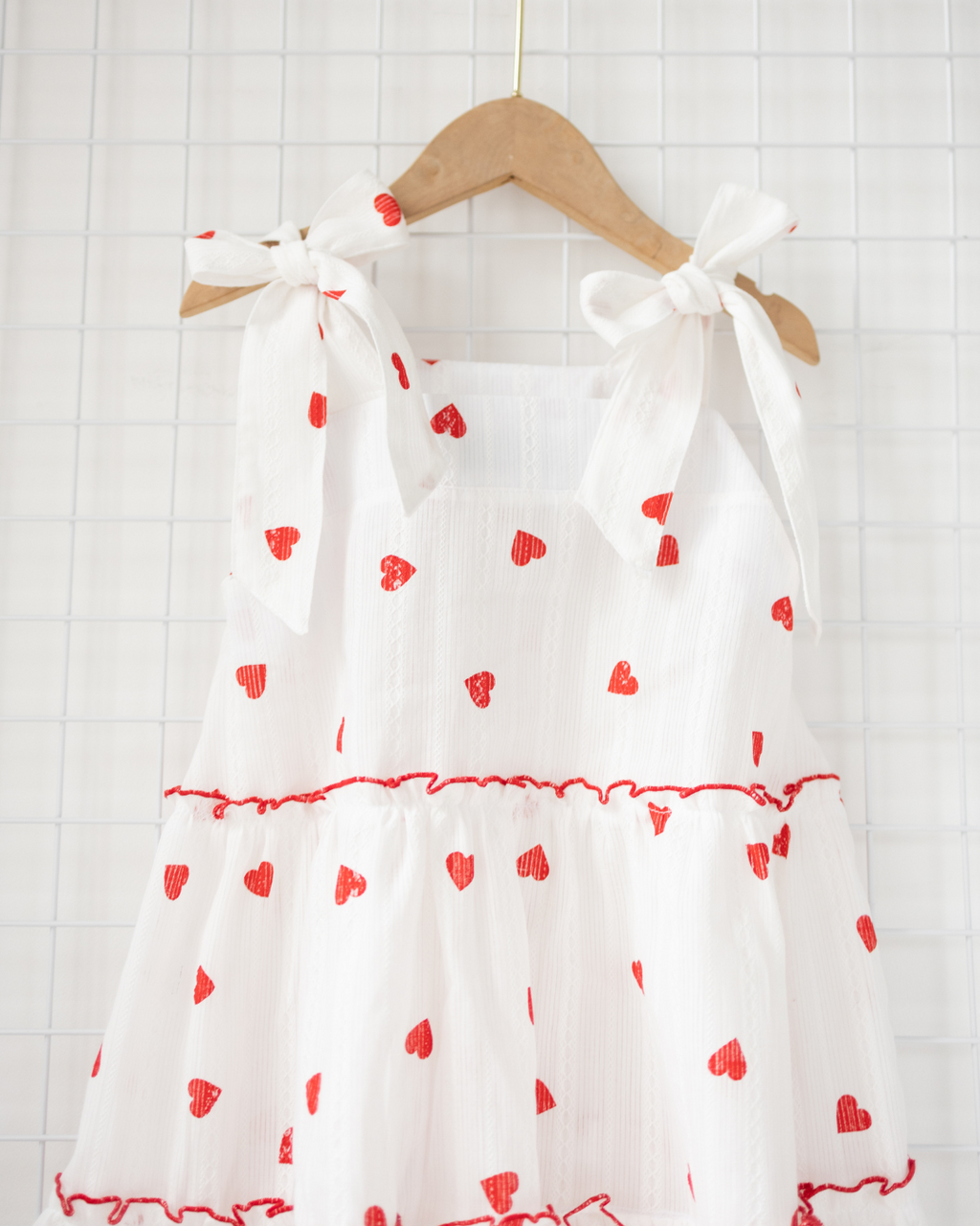 Close view of girls sundress top with shoulder tie straps – Alwair Kids Amour dress