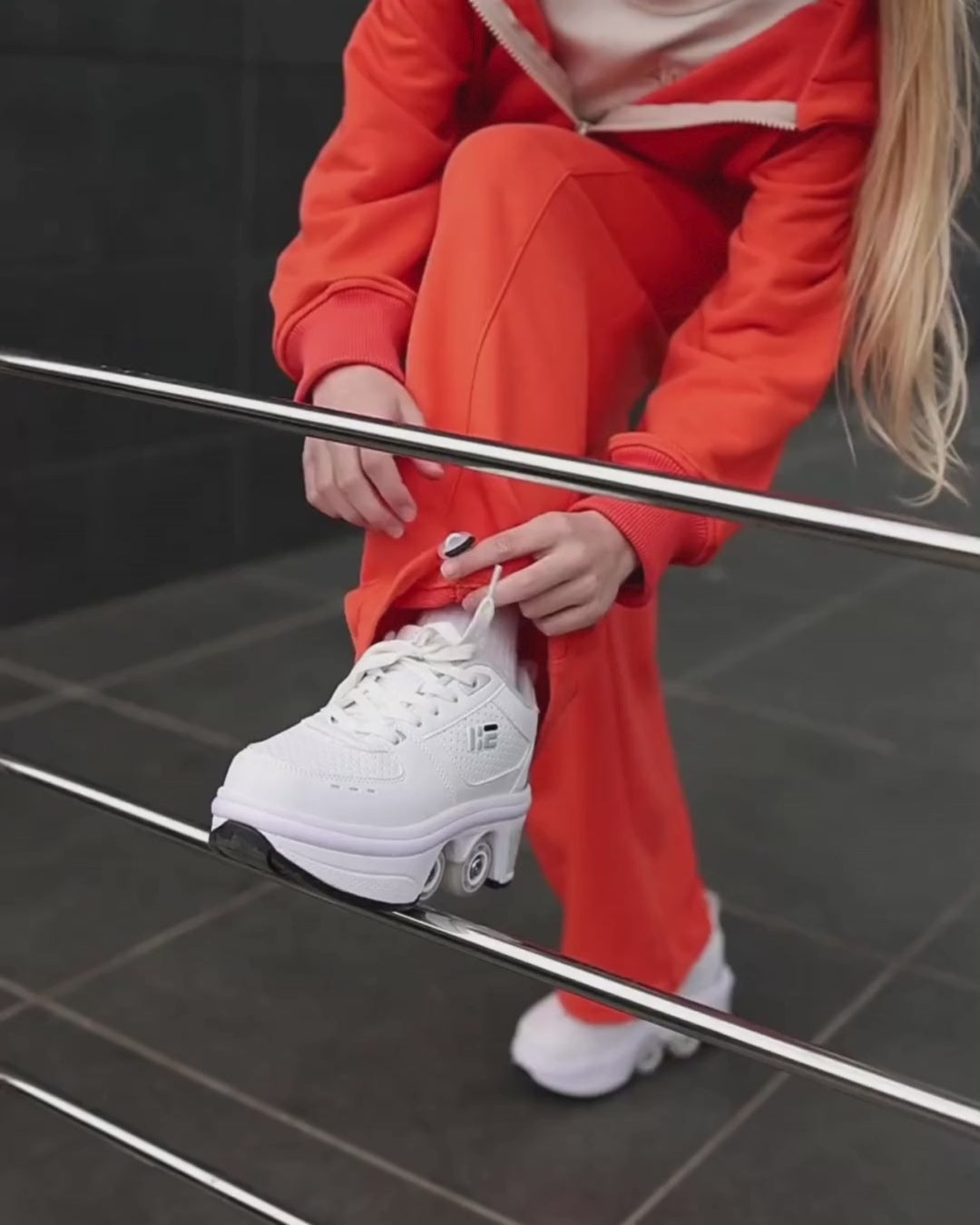 Video of Dolce Bambina kids tracksuit in motion by Alwair Kids
