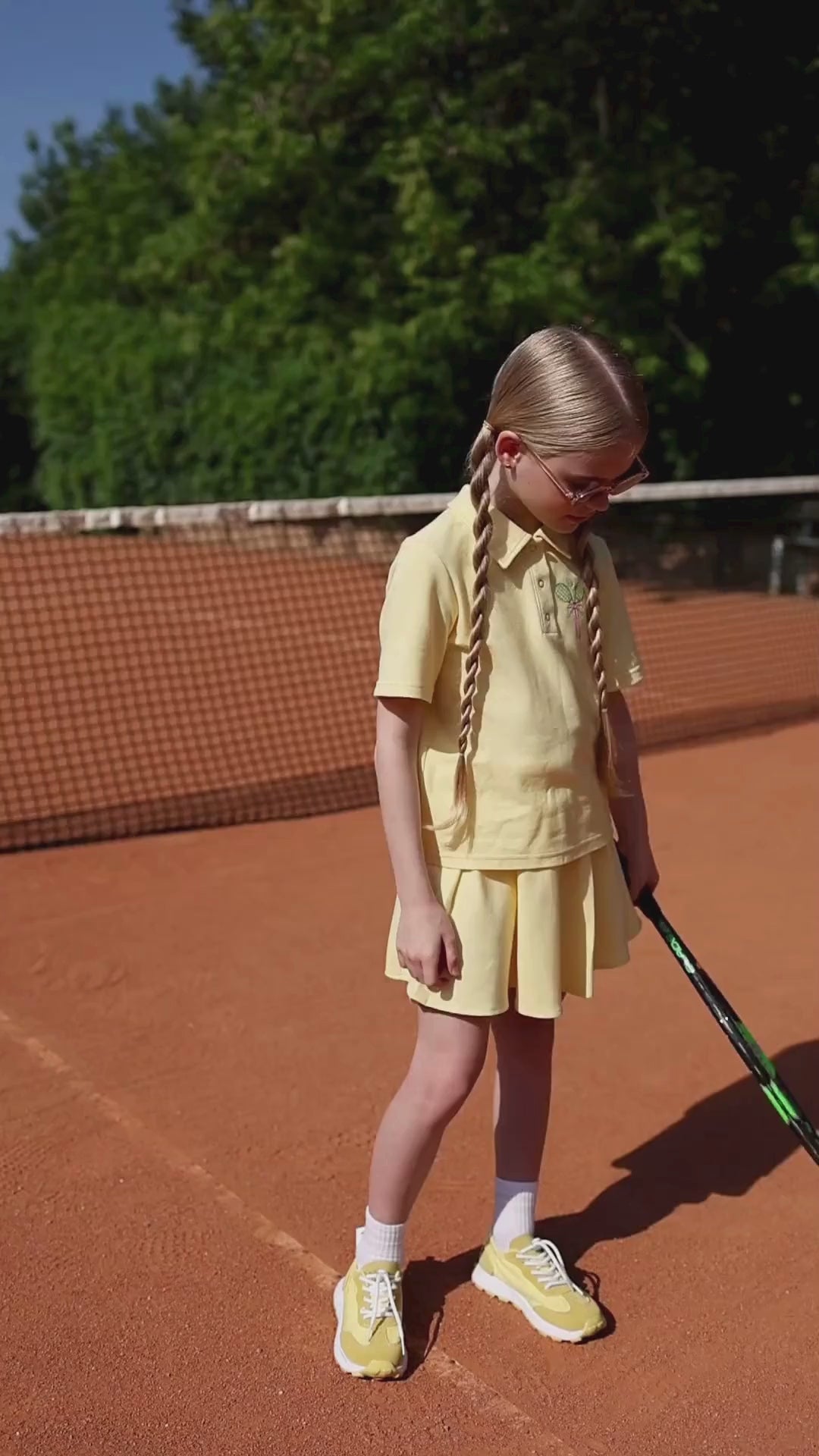 Girls' Lacoste tennis skirt from the Tennis Fun capsule by Alwair Kids – sporty and stylish design for active summer days.